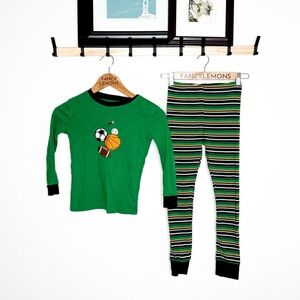 Boys Kirkland Signature Pajama Set Size 8 Green Sports Print Cotton PJs